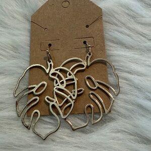 Leafy Gold Dangly Earrings
